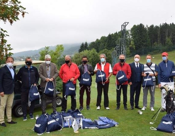 Olimpijski komitet BiH uručio vrijednu opremu golferima