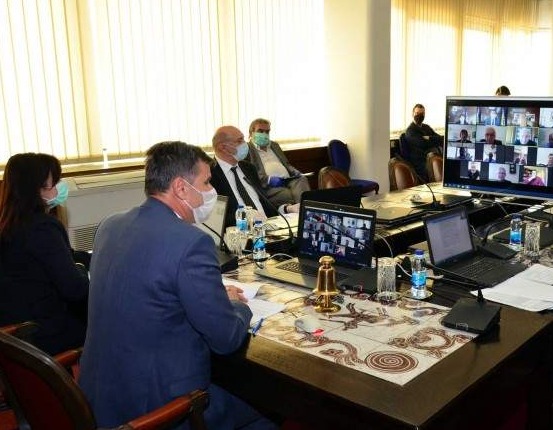 Vlada FBiH razmotrila informacije o posljedicama pandemije na privredu