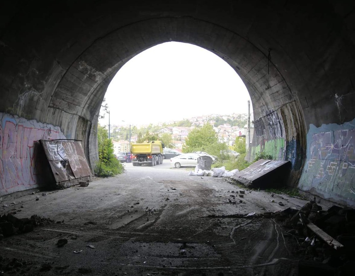 Počeli radovi na sanaciji i čišćenju tunela Ciglane