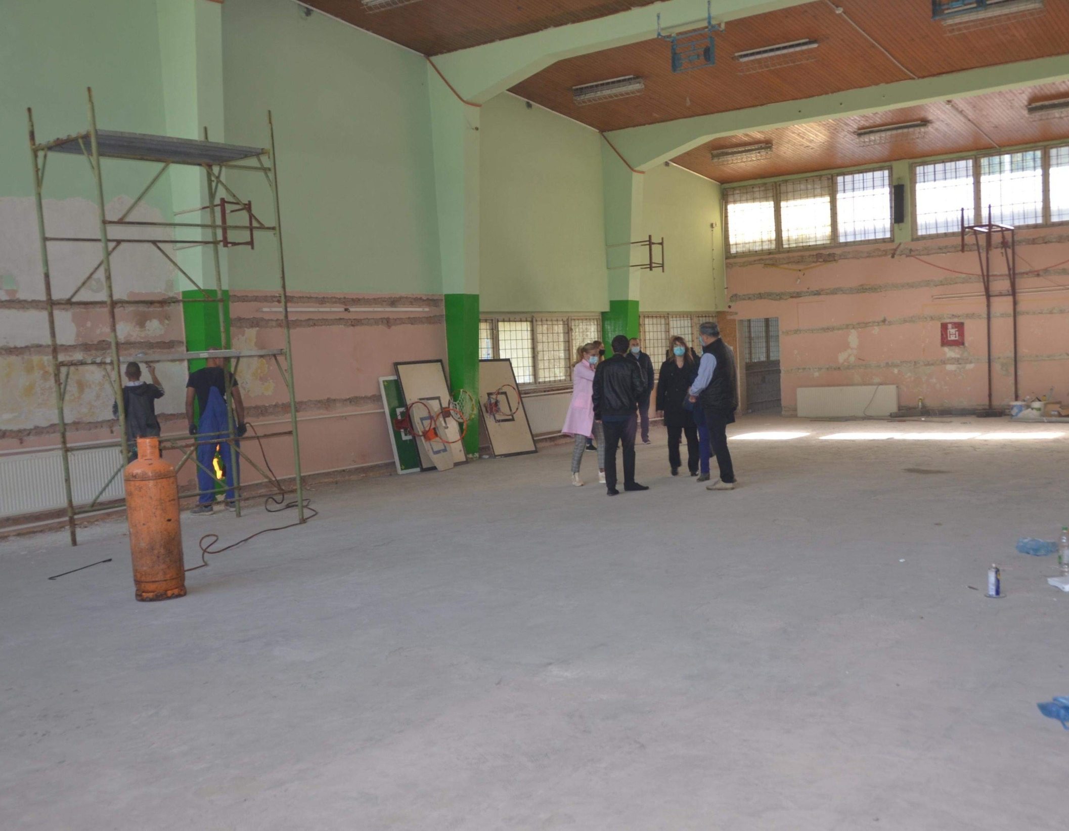 Adaptacija sala za tjelesni odgoj u osnovnim školama „Čengić Vila I“, „Grbavica I“ i „Hrasno“