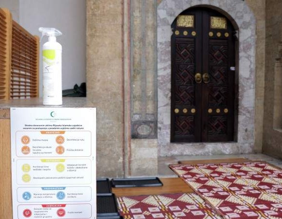 Zbog pogoršane epidemiološke situacije Rijaset apelira da vjernici stariji od 60 godina ne dolaze na džumu