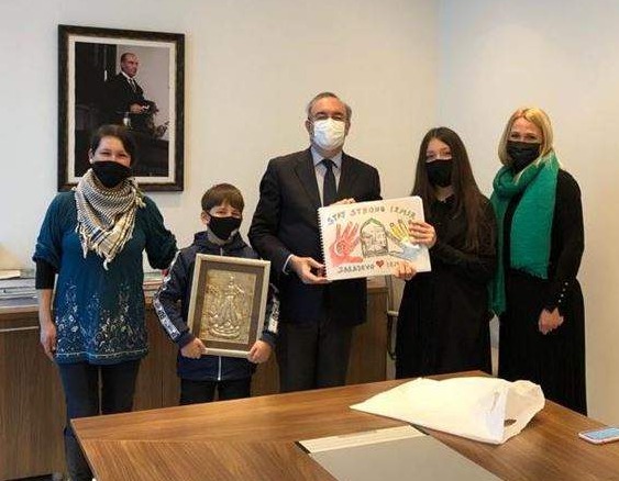 Sarajevski osnovci izrazili solidarnost s Turskom povodom zemljotresa