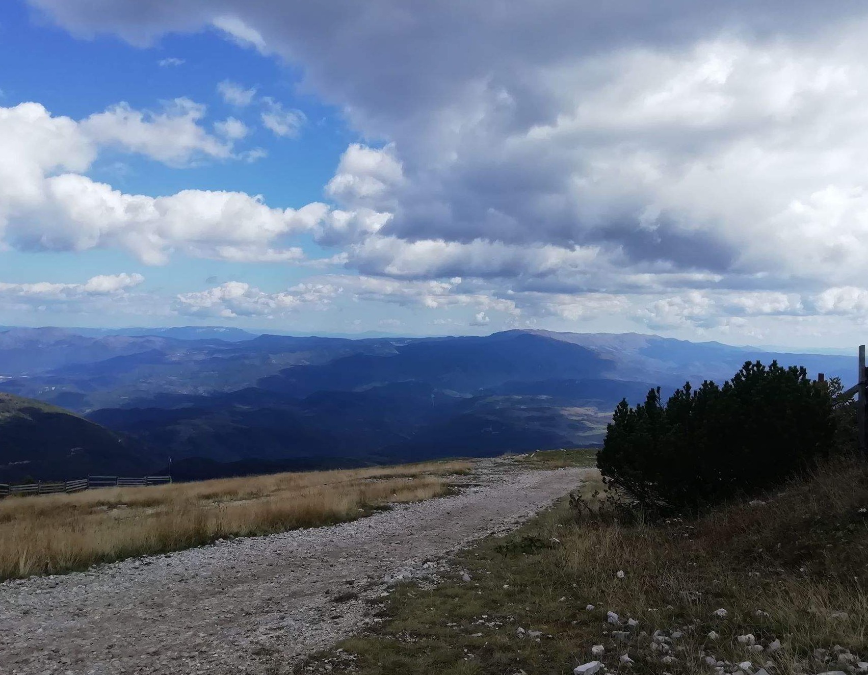 Narednih dana pretežno oblačno vrijeme sa kišom