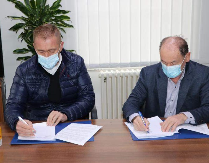 Potpisan ugovor o nabavci i isporuci ogrjeva socijalno najugroženijim pripadnicima boračke populacije u KS