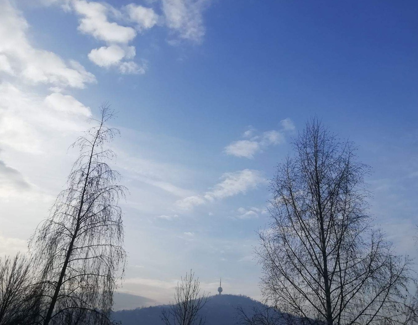 Pretežno oblačno vrijeme jutros u BiH, uz riječne tokove magla