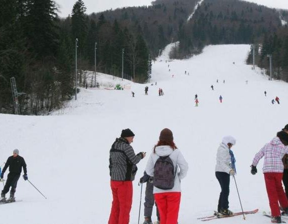 BIHAMK: Pojačana frekvencija vozila prema ski centrima i zimskim izletištima