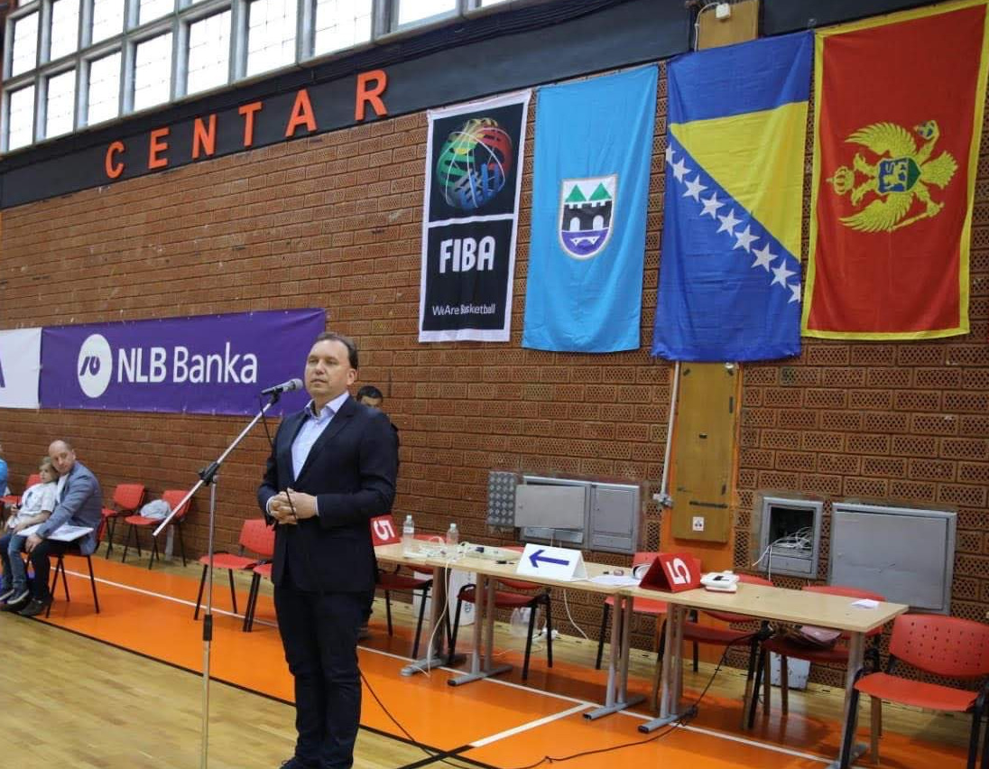 Zamjenik gradonačelnice Haris Bašić otvorio 14. Međunarodni šestoaprilski turnir u košarci