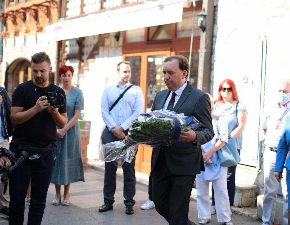 Obilježena godišnjica masakra u ulici Halači