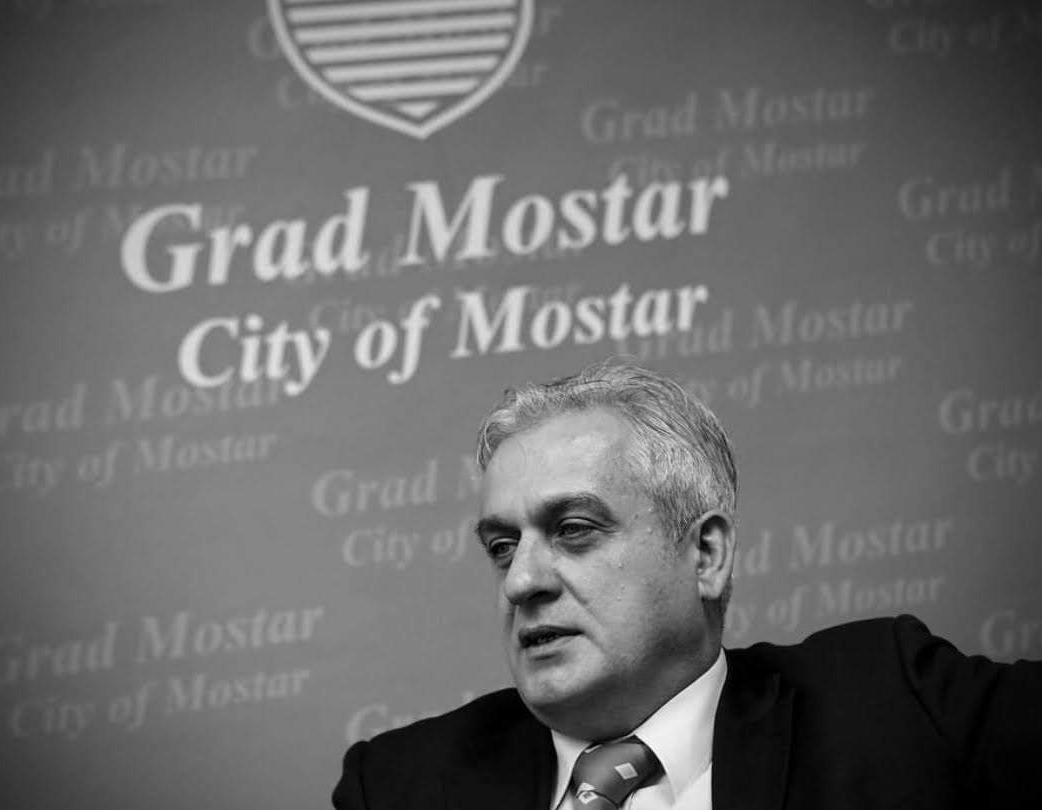 Ispraćaj i ukop bivšeg gradonačelnika Mostara Ljube Bešlića