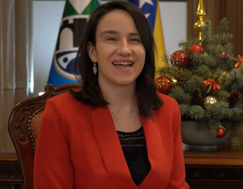 Benjamina Karić čestitala Božić pravoslavcima Sarajeva i BiH