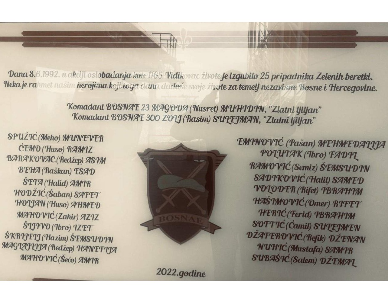 Otkrivena spomen-ploča poginulim pripadnicima Zelenih beretki pri oslobađanju kote Vidikovac