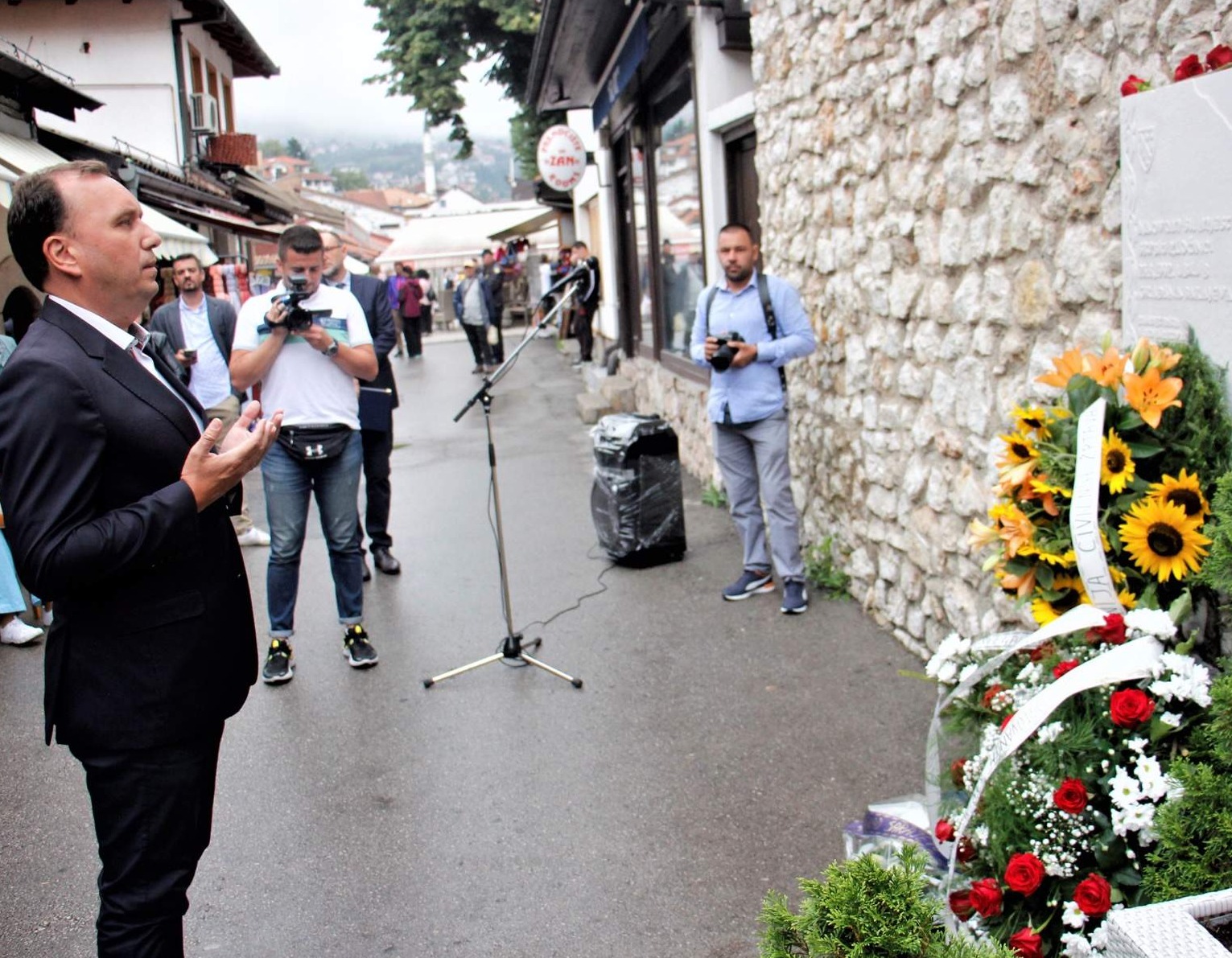 Obilježena 30. godišnjica masakra u ulici Halači