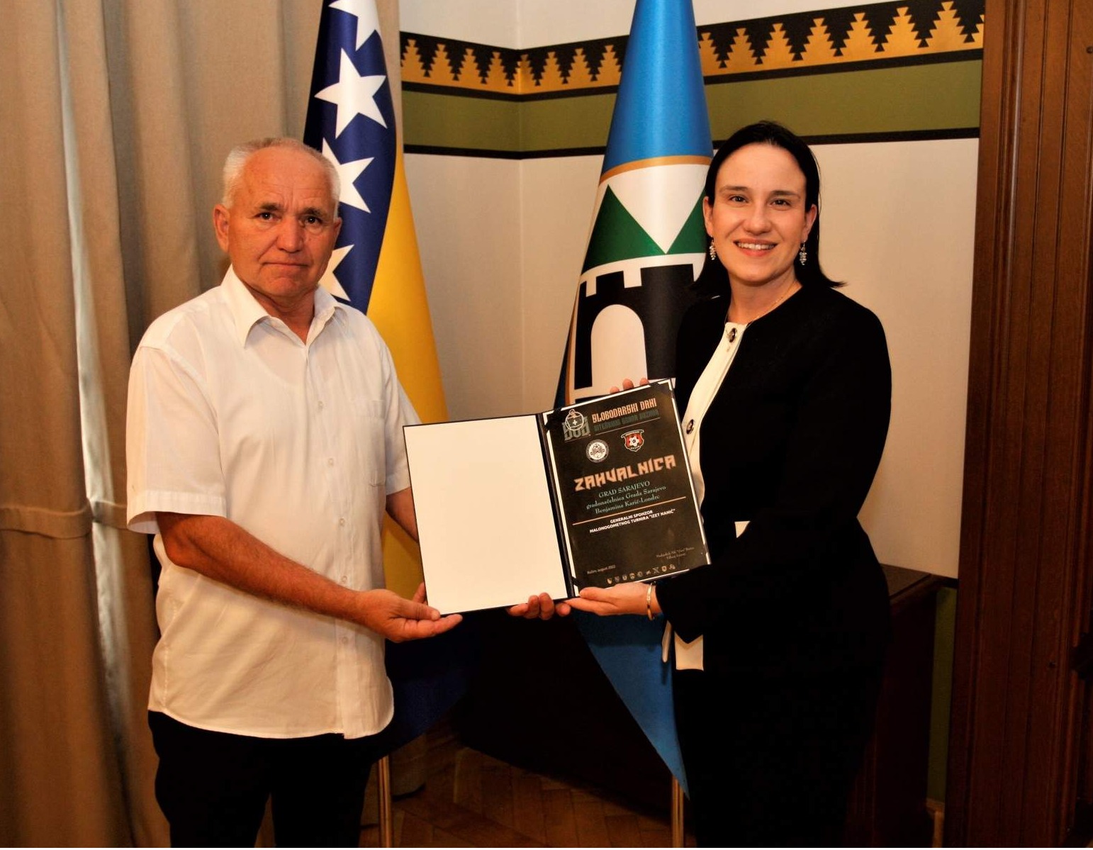 Zahvalnica gradonačelnici Karić za potporu Malonogometnom turniru „Izet Nanić 2022“