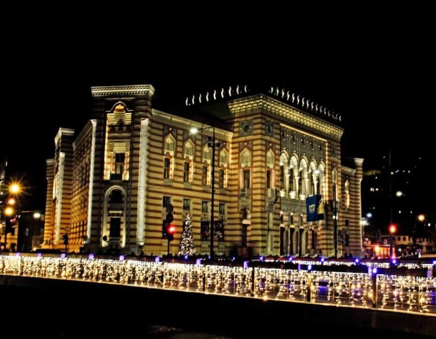Sarajevski mostovi prvi put nose raskošno praznično ruho