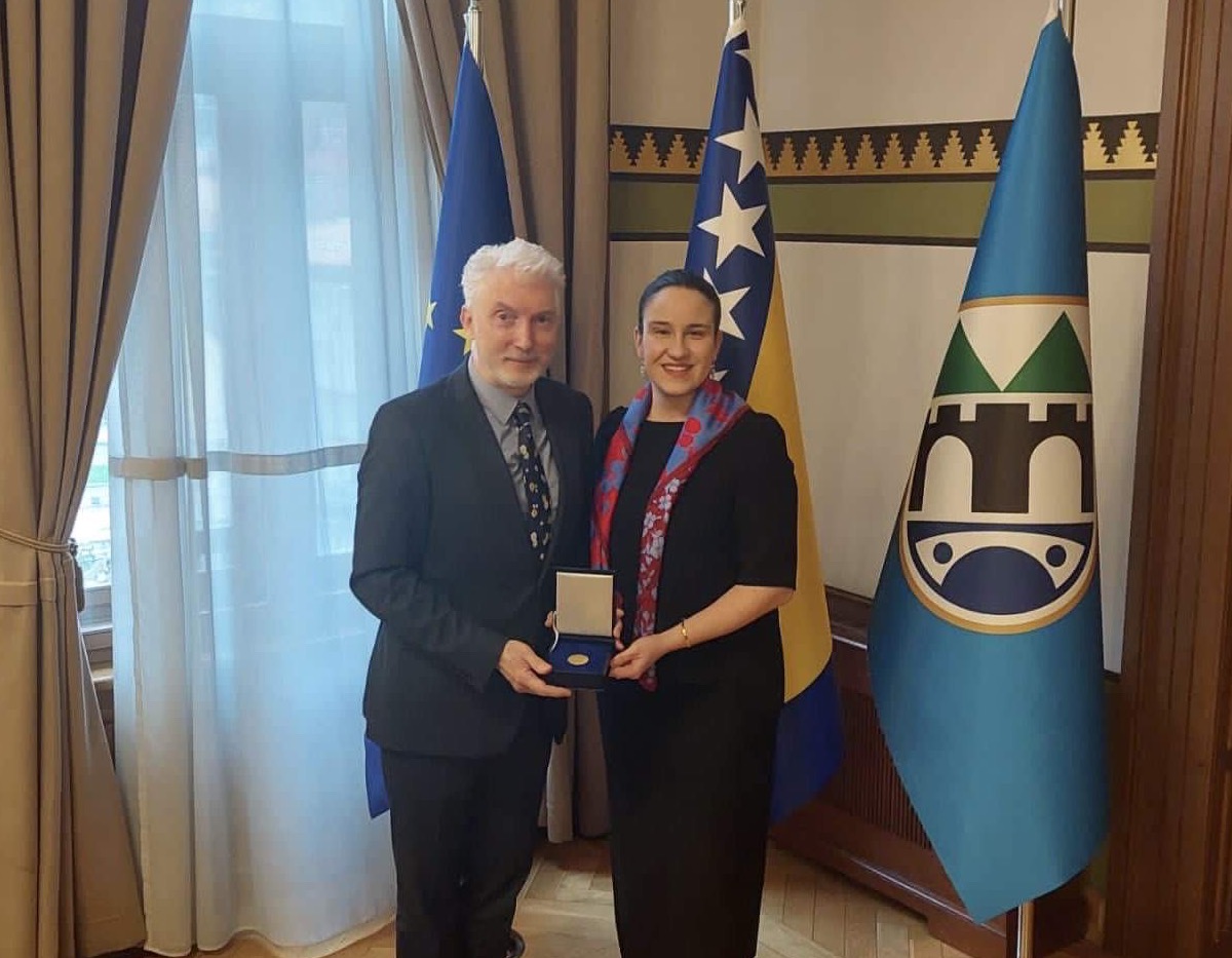 Benjamina Karić i Garret Patrick Kelly razgovarali u Vijećnici