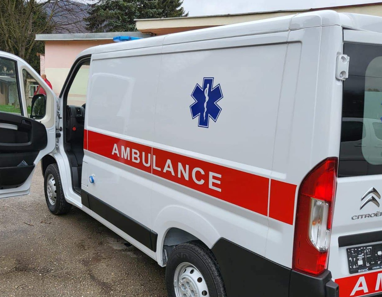 Grad Sarajevo financirao nabavku ambulantnog vozila za Zavod Pazarić