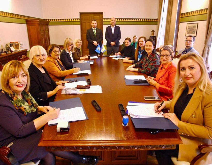 Obećano - ispunjeno: Karić potpisala ugovor sa svim bh. sigurnim kućama