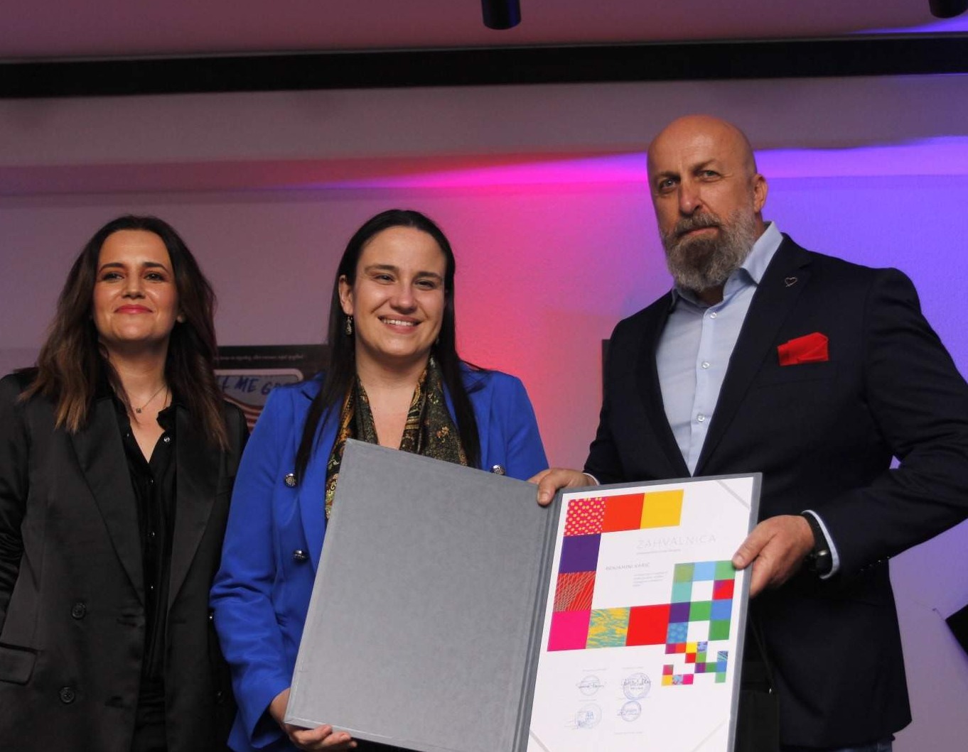 Izložba "Collegium Artisticum": Karić zahvalila umjetnicima na rođendanskom poklonu gradu 