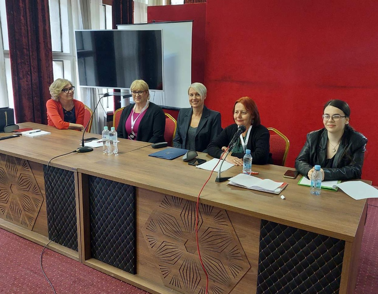 Margetić Stakić: Okrugli stol na temu „Moć umjetnosti u osnaživanju žena“