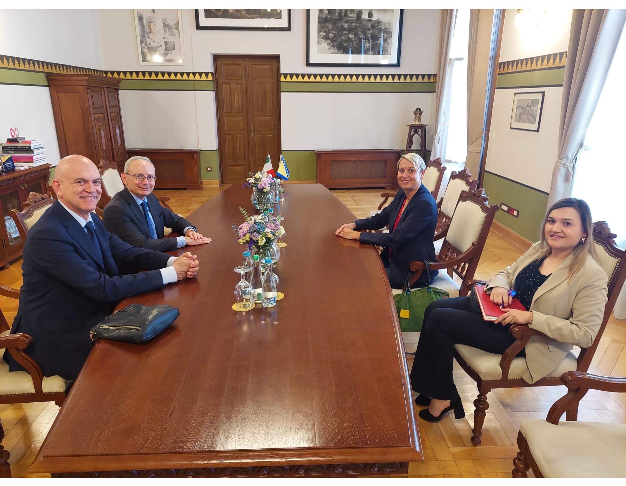 Margetić Stakić u Vijećnici ugostila ambasadora Di Ruzza i vijećnika Grada Arezzo