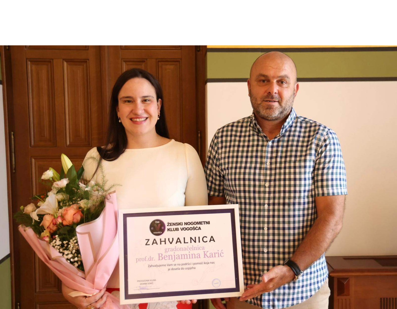 Zahvalnica ŽNK "Vogošća" gradonačelnici Karić