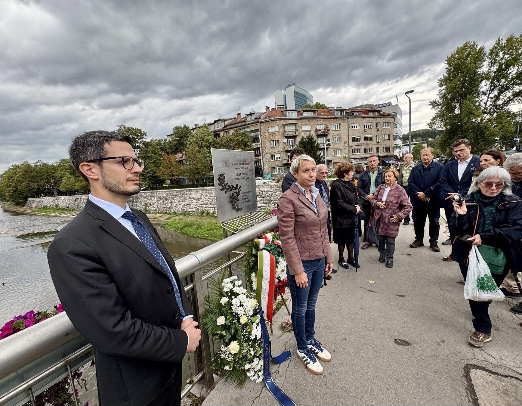 Zamjenica gradonačelnice Margetić Stakić odala počast talijanskom mirovnjaku Locatelliju ubijenom u opkoljenom Sarajevu
