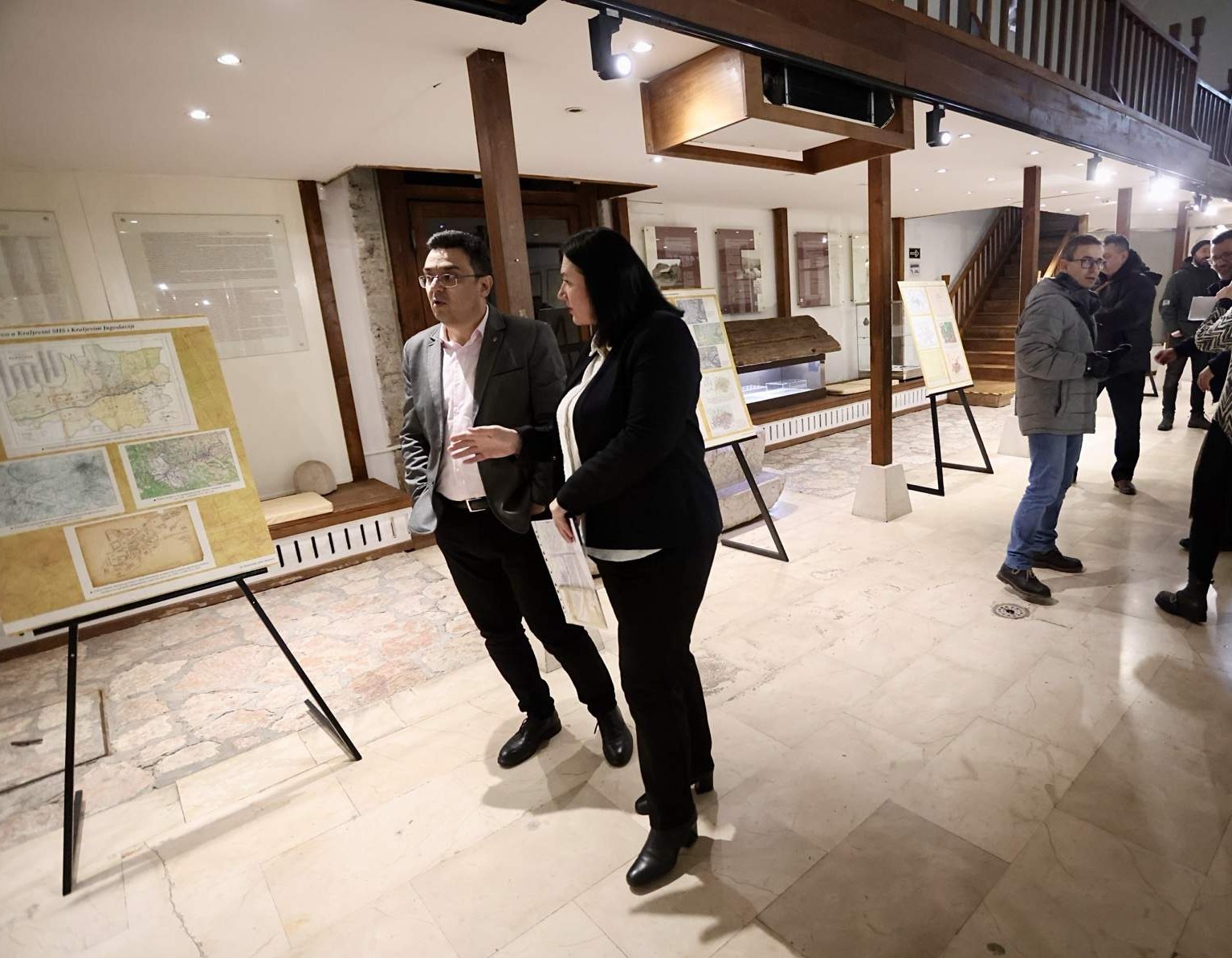 Gradonačelnik Puharić otvorio izložbu „Sarajevo na topografskim i katastarskim kartama 19. i 20. stoljeća“
