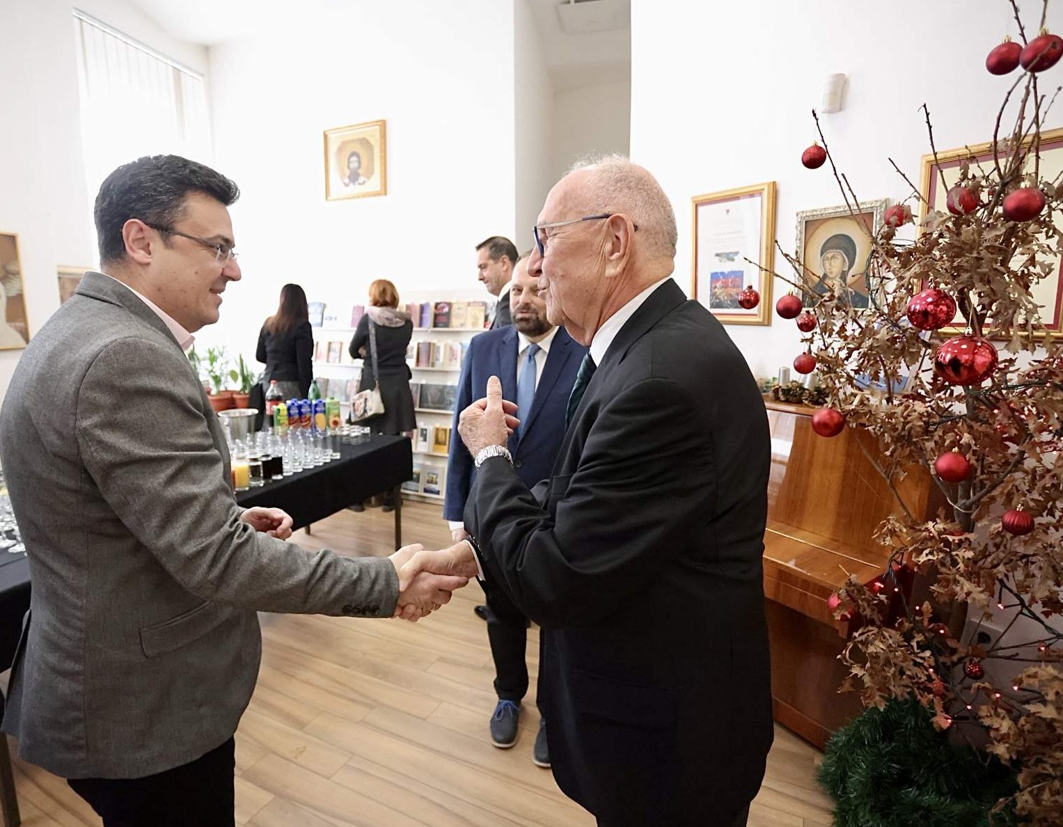 Puharić na Božićnom prijemu u organizaciji SPKD "Prosvjeta" 