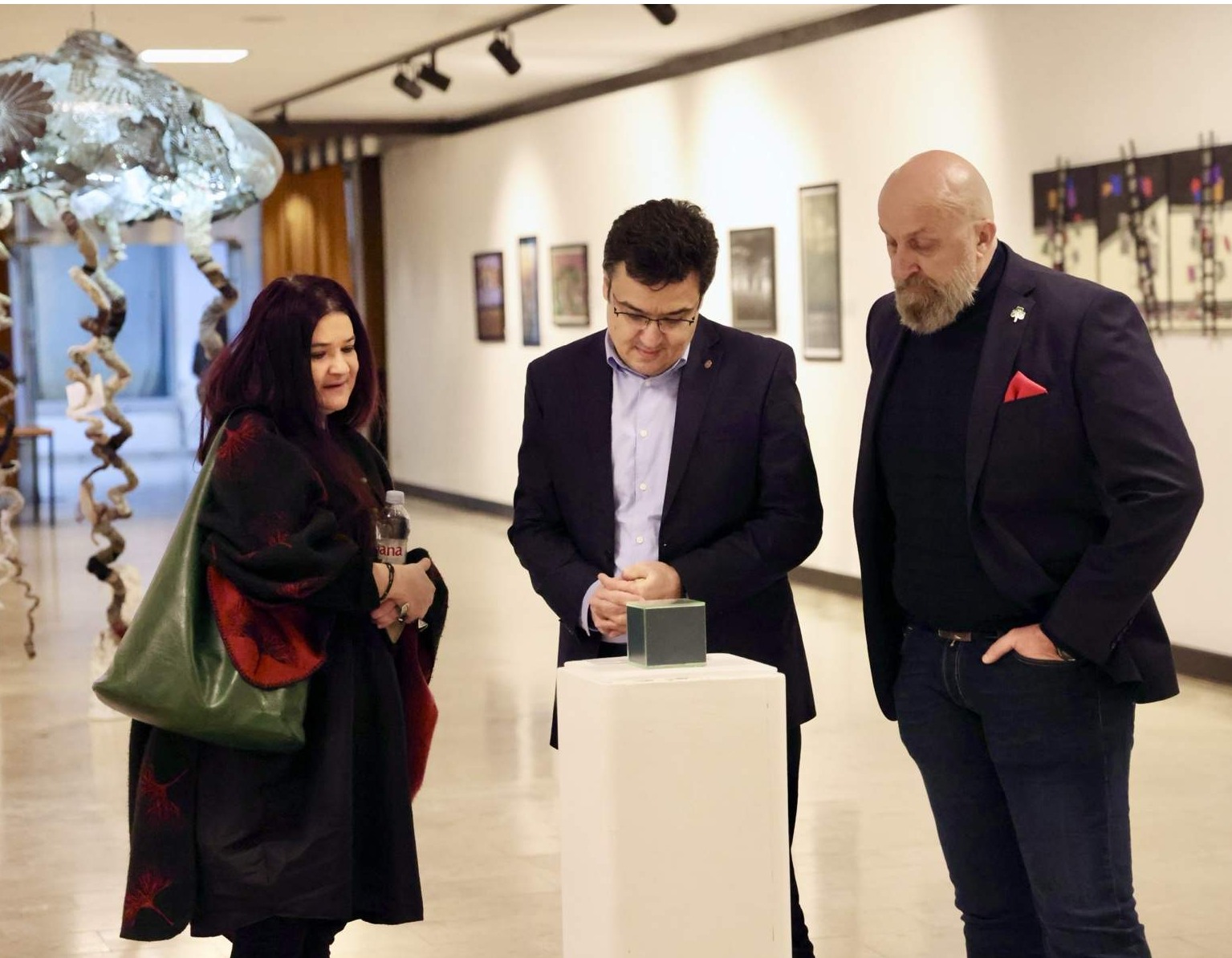 Gradonačelnik Puharić posjetio godišnju izložbu „Collegium artisticum 2005“