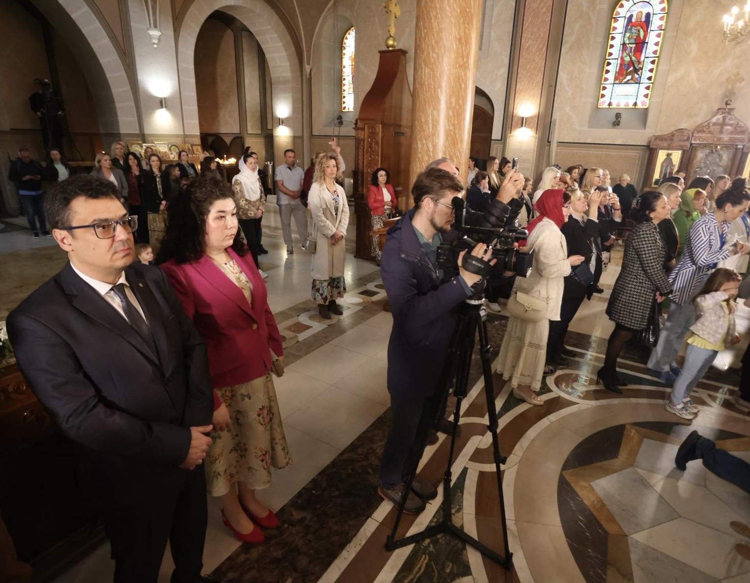 Gradonačelnik Puharić nazočio Vaskršnjoj liturgiji u Sabornoj crkvi
