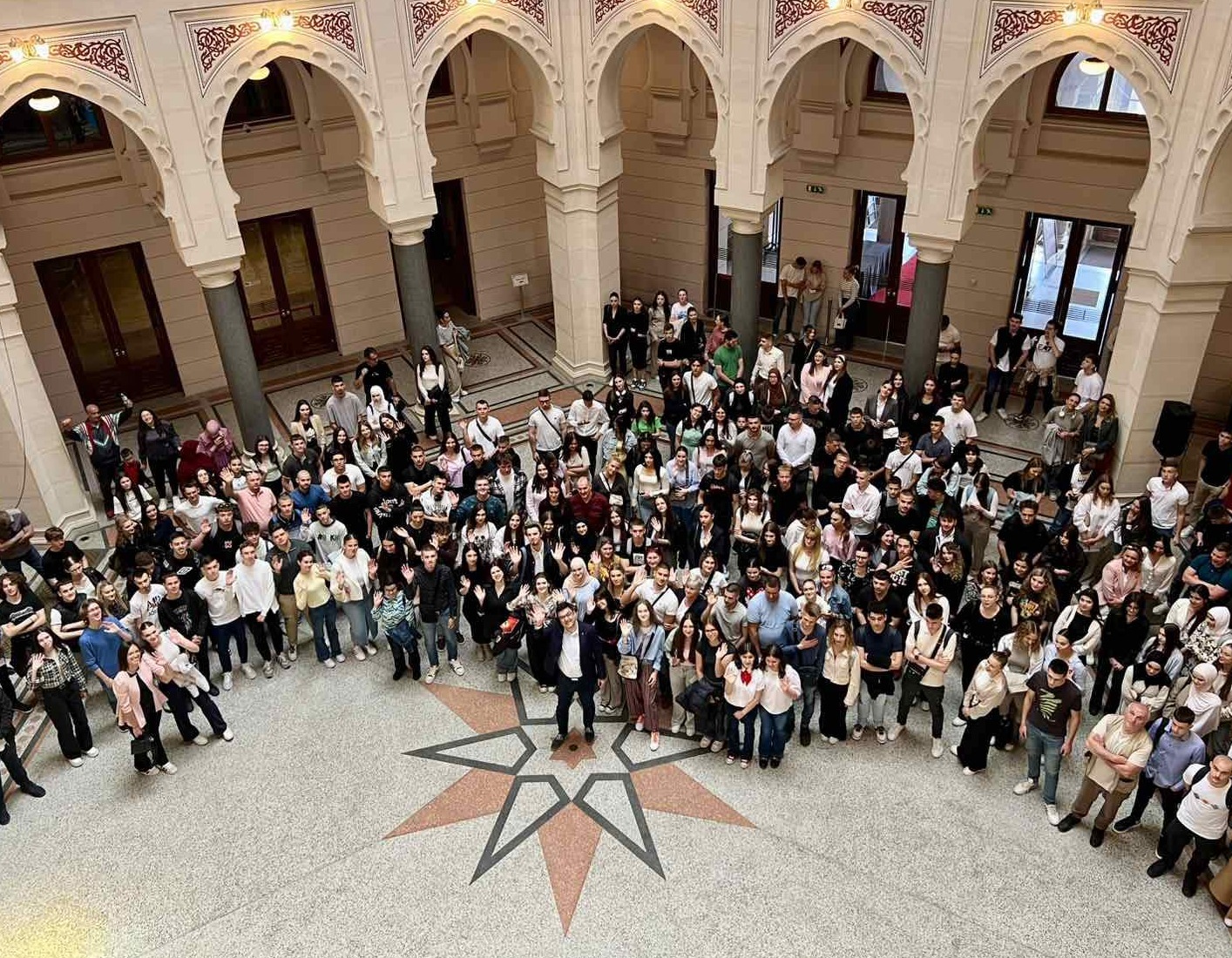 Vijećnica: Svečana dodjela stipendija Grada Sarajeva