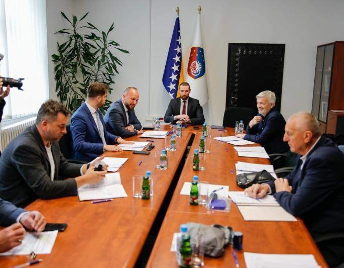 Selimbegović potpisao Sporazum o sufinansiranju projekata uređenja vodotoka na području grada
