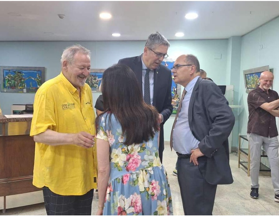 Gradonačelnik Avdić na otvorenju izložbe Adina Hebiba „Tvoj i moj grad: Sarajevo - Mostaru 2025.“