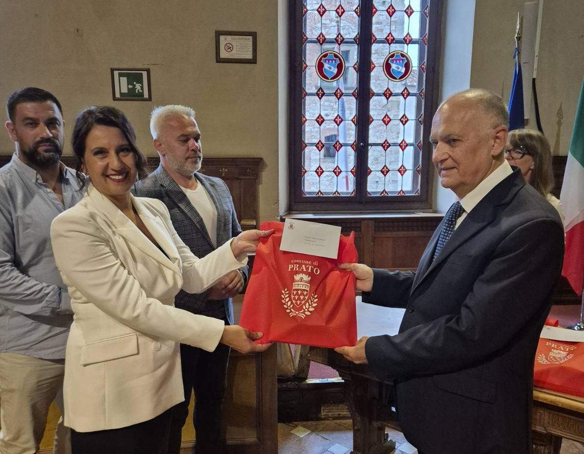 Izaslanstvo Grada Sarajeva u posjeti pobratimskom gradu Pratu