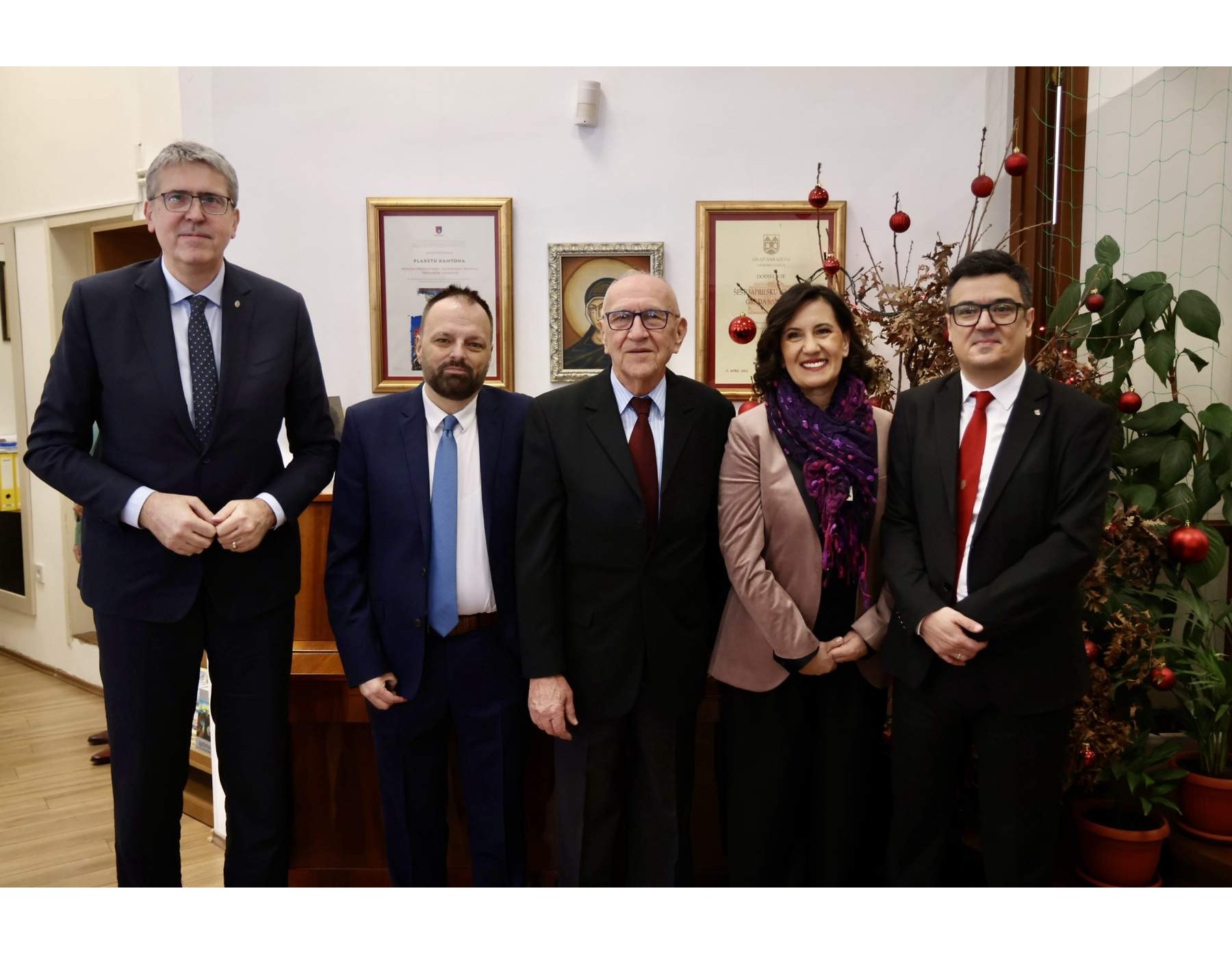 Avdić sa zamjenicima na Božićnom prijemu SPKD "Prosvjeta"