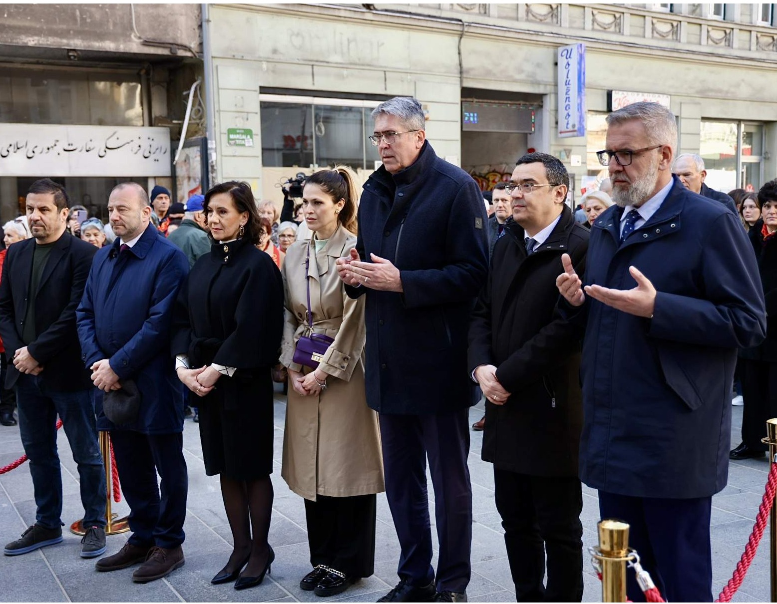 1. ožujak: Izaslanstvo Grada Sarajeva predvođeno gradonačelnikom Avdićem odalo počast i položilo cvijeće na spomen-obilježja