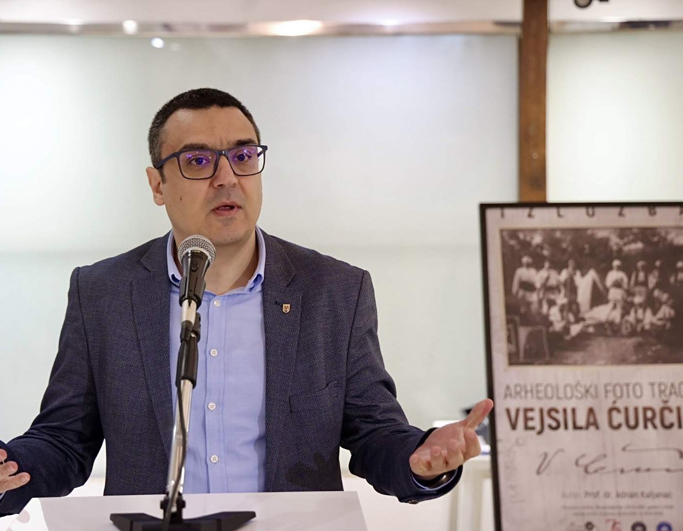 Puharić na otvorenju spomen-sobe i izložbe posvećene pioniru bh. arheologije, Vejsilu Ćurčiću