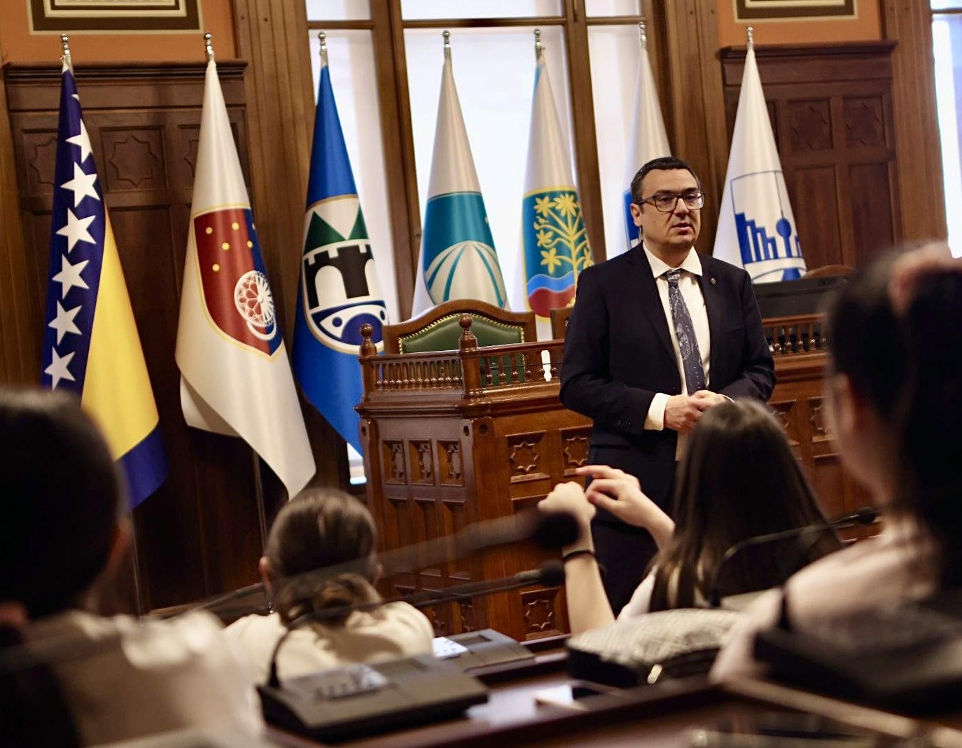 Puharić u Vijećnici ugostio učenike OŠ „Edhem Mulabdić“ i njihove prijatelje iz Istanbula