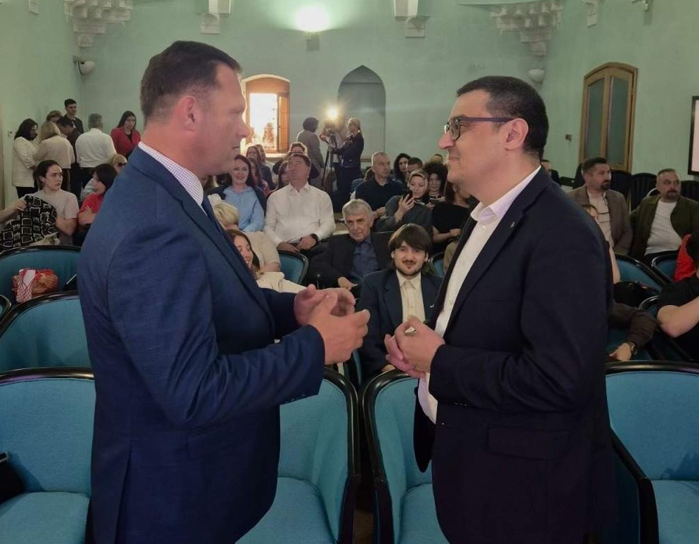 Град Сарајево и Општина Блед: Пухарић на пројекцији филма „Звон“
