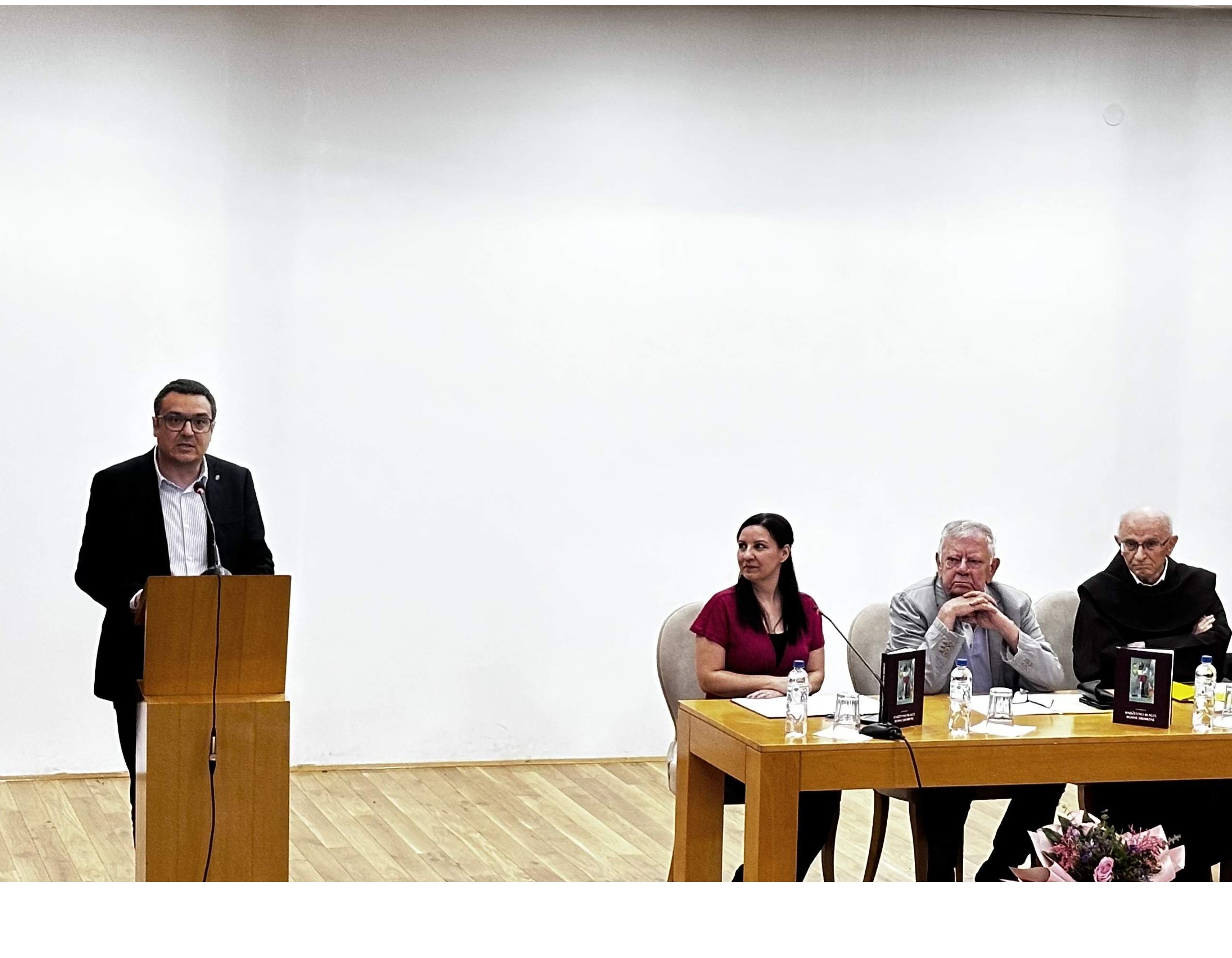 Zamjenik Puharić na predstavljanju knjige ''Književno blago Bosne Srebrene''