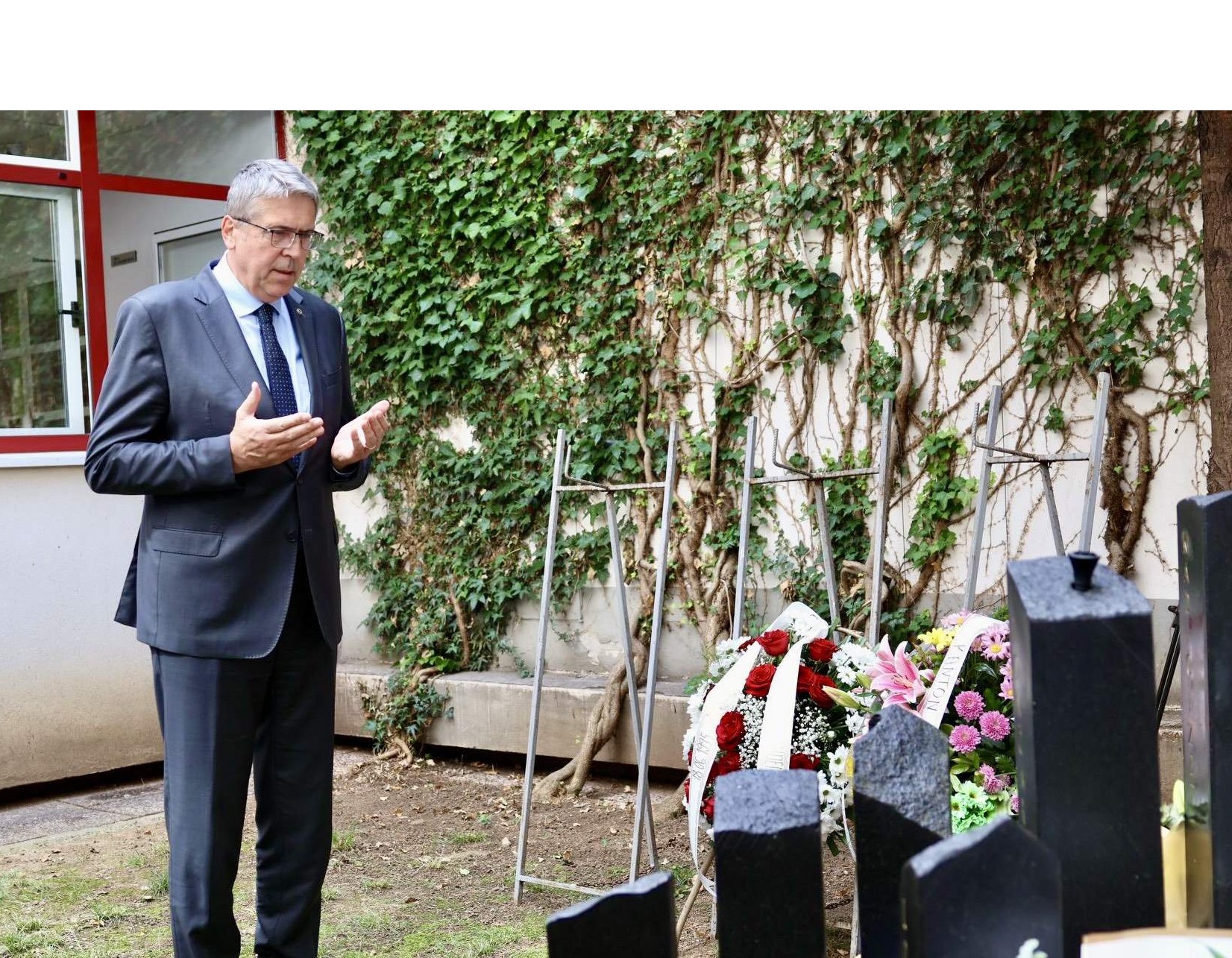 Obilježena godišnjica masakra u OŠ „Skender Kulenović“ na Dobrinji