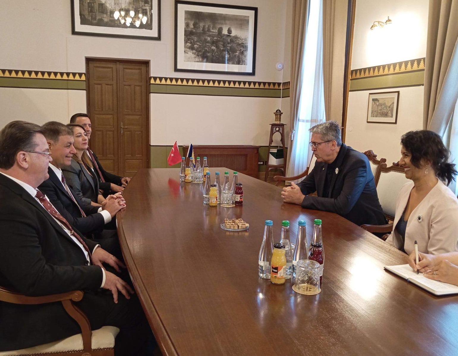 Avdić i Džehverović ugostili delegaciju Grada Izmira