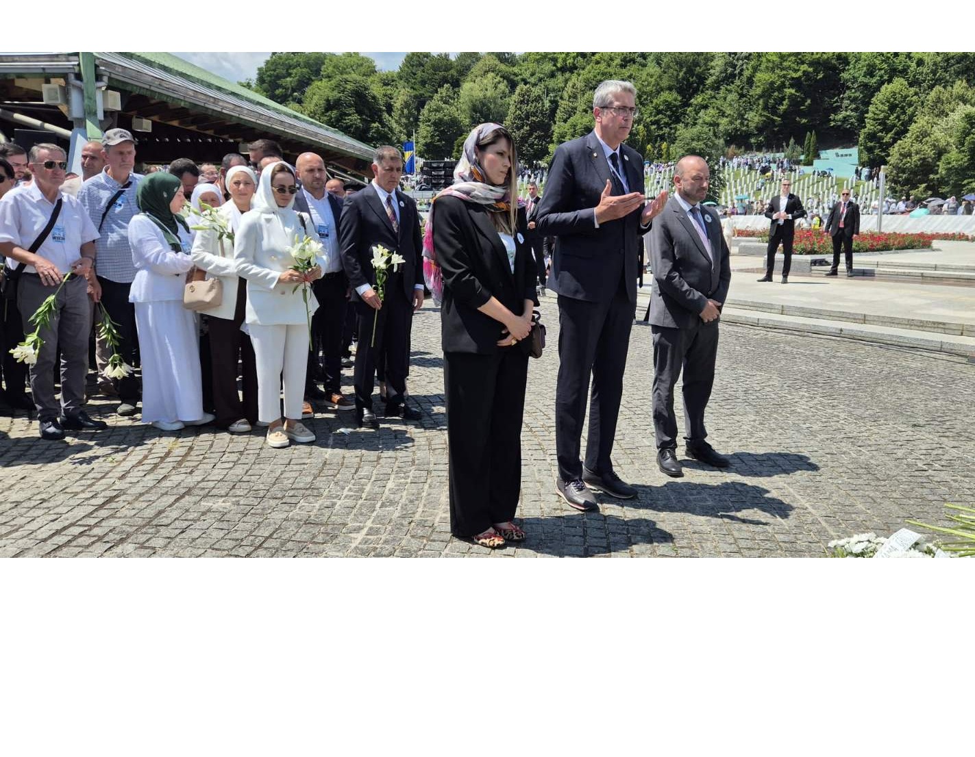 Delegacija Grada Sarajeva odala počast žrtvama genocida u Potočarima