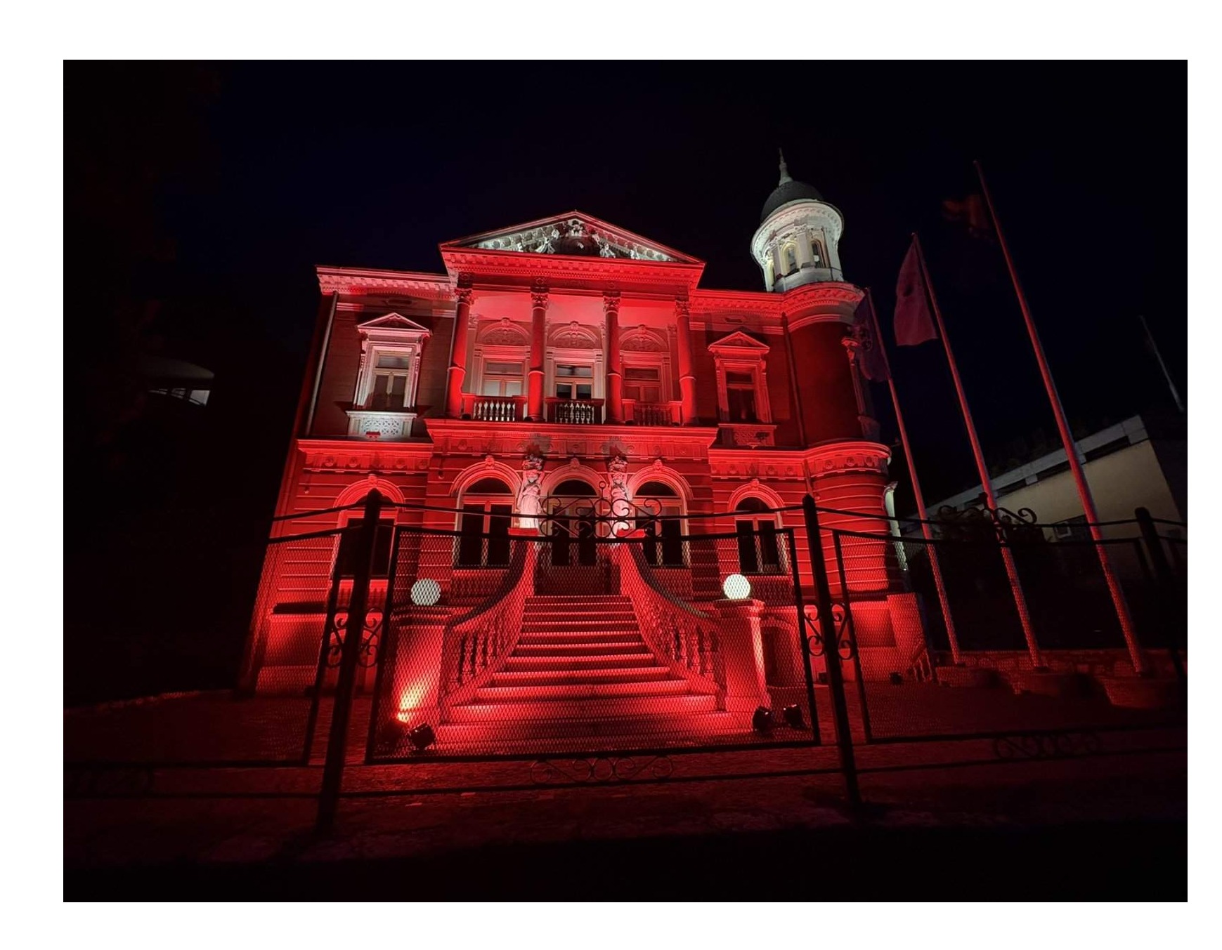 Grad  Sarajevo osvijetlio Olimpijski muzej u znak podrške kampanji „Light Up for Inclusion“