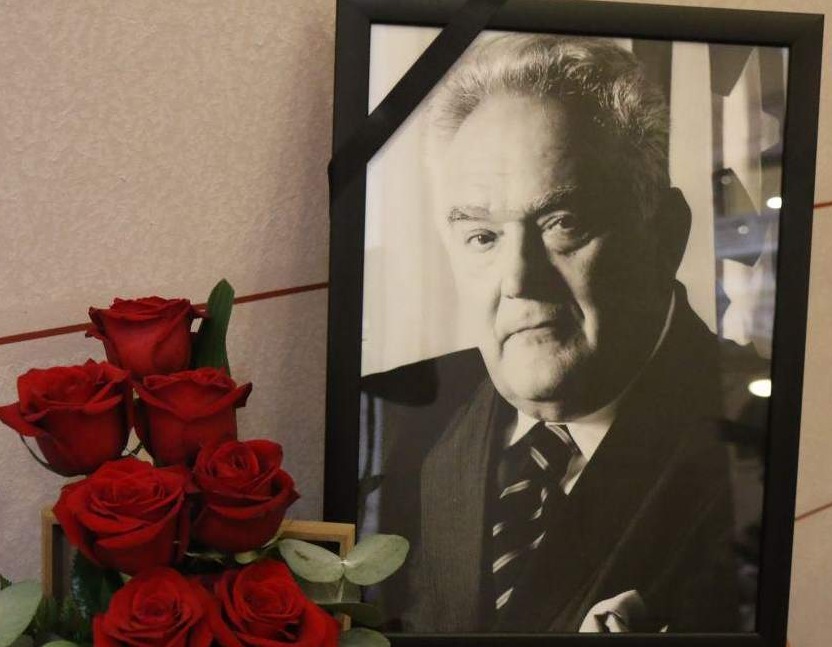 Održana komemoracija u Vijećnici povodom smrti dr. Alije Behmena