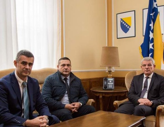 Džaferović razgovarao sa sindikalnim predstavnicima policijskih organa u BiH