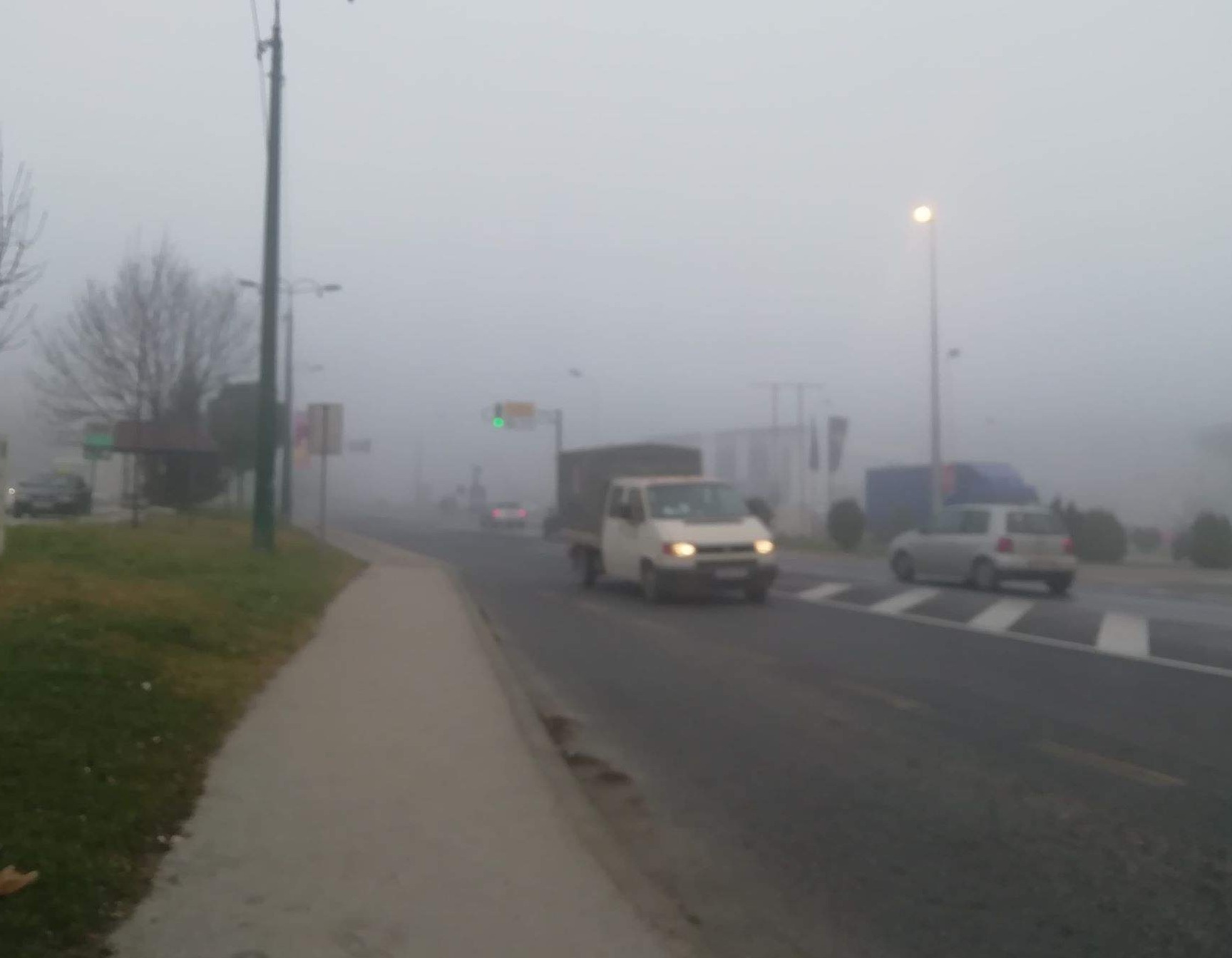Smanjena vidljivost zbog magle na dionicama u kotlinama i uz riječne tokove