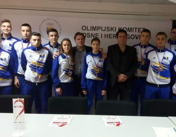 Mladi karatisti BiH osvojili 36 medalja na Balkanijadi u Sloveniji