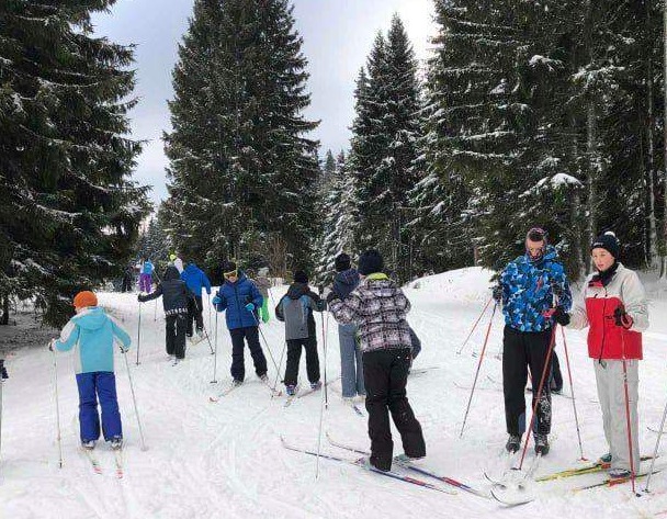 Prva grupa učenika novosarajevskih osnovnih škola na obuci u alpskom i nordijskom skijanju