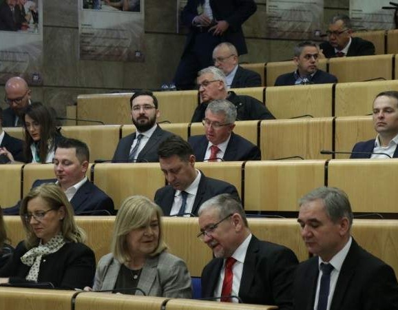 PFBiH - Poslanici odobrili novi rok za verifikaciju računa starih deviznih štediša